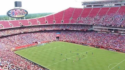 西班牙女足中场遭巴西四球逆袭，意外失利