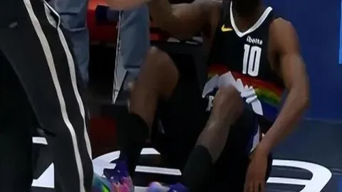 上海海港强势逆转，莱昂纳多关键射门夺中超桂冠